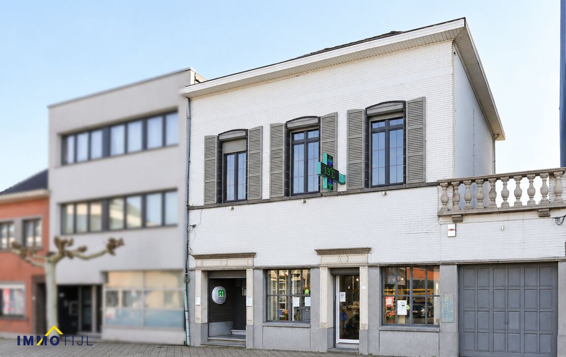 Gebouw voor gemengd gebruik te koop in Buggenhout