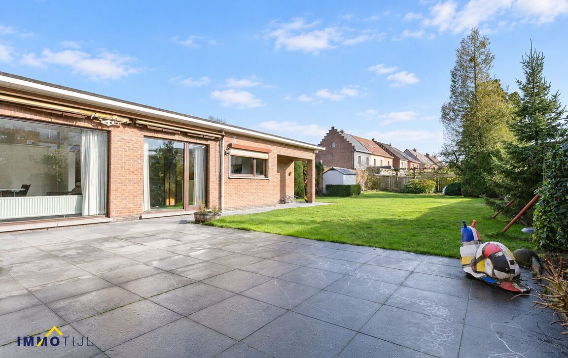 Gebouw voor gemengd gebruik te koop in Buggenhout
