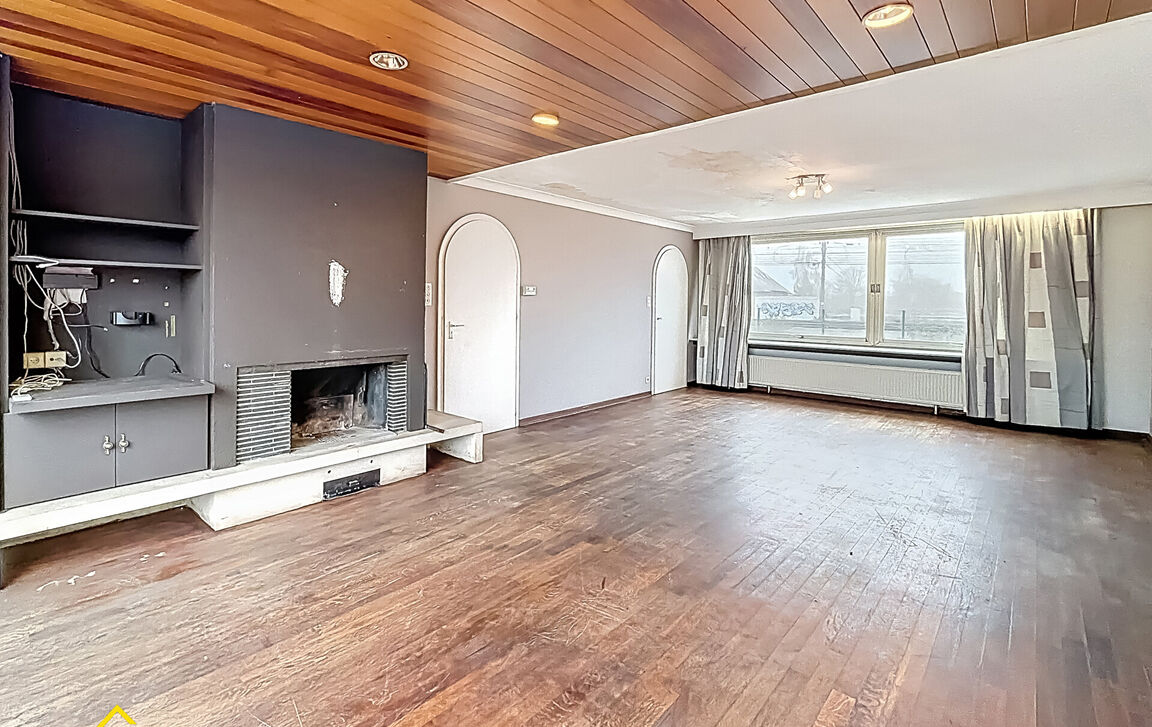 Gebouw voor gemengd gebruik te koop in Denderleeuw