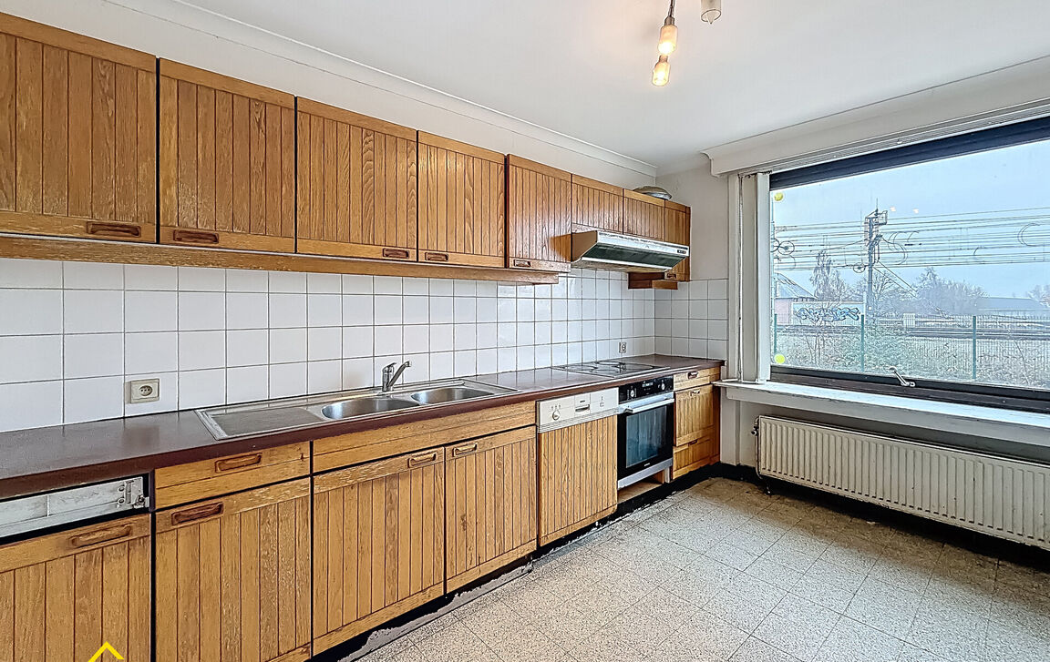 Gebouw voor gemengd gebruik te koop in Denderleeuw