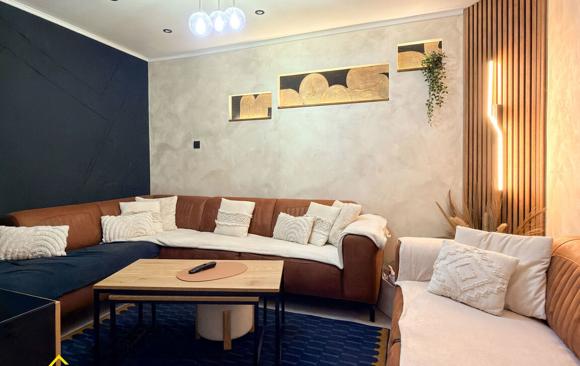 Gebouw voor gemengd gebruik te koop in Denderleeuw