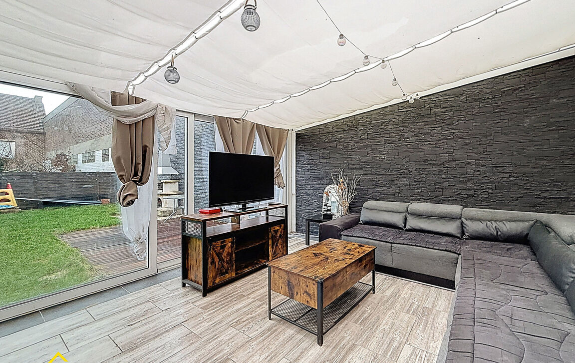 Gebouw voor gemengd gebruik te koop in Denderleeuw