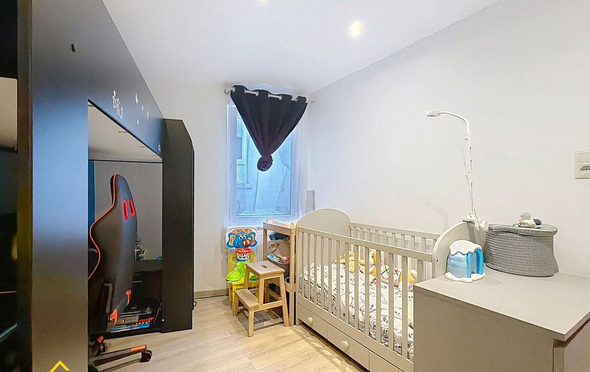 Gebouw voor gemengd gebruik te koop in Denderleeuw