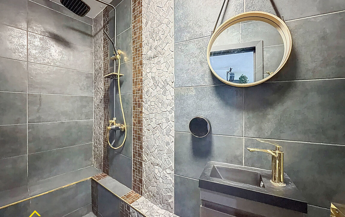 Gebouw voor gemengd gebruik te koop in Denderleeuw