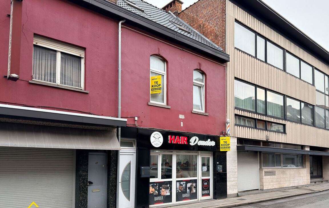 Gebouw voor gemengd gebruik te koop in Denderleeuw