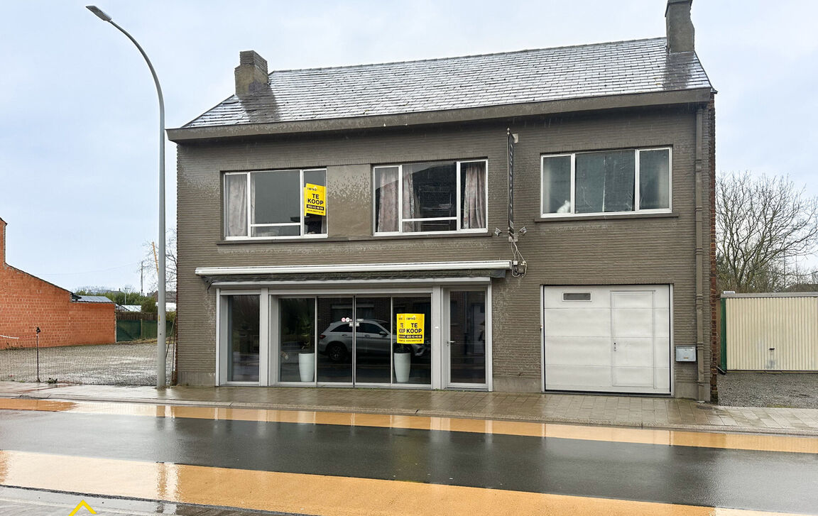 Gebouw voor gemengd gebruik te koop in Denderleeuw