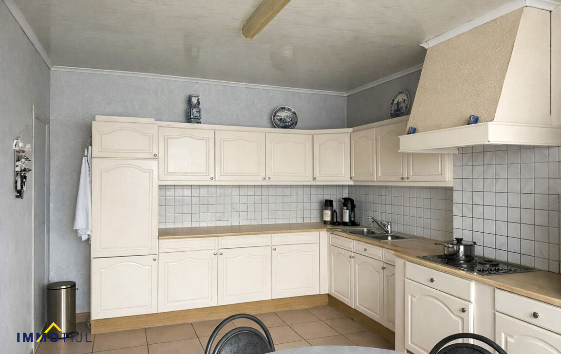 Gebouw voor gemengd gebruik te koop in Denderleeuw