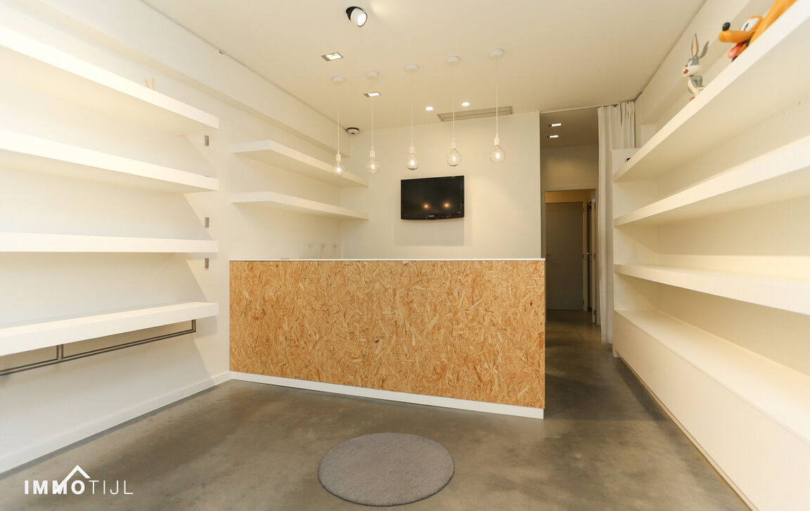 Gebouw voor gemengd gebruik te koop in Dendermonde
