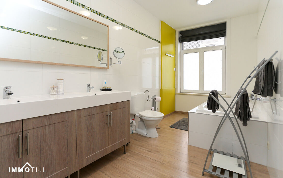 Gebouw voor gemengd gebruik te koop in Dendermonde