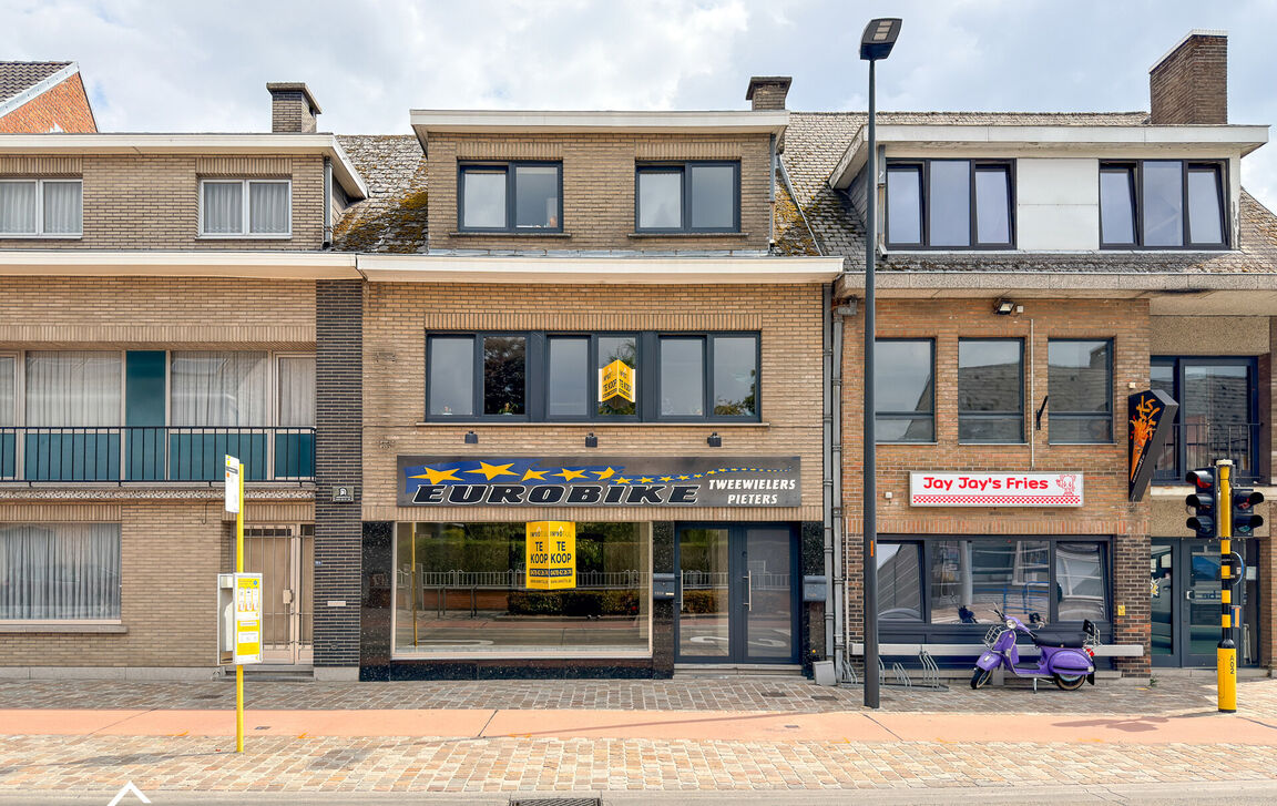 Gebouw voor gemengd gebruik te koop in Herdersem