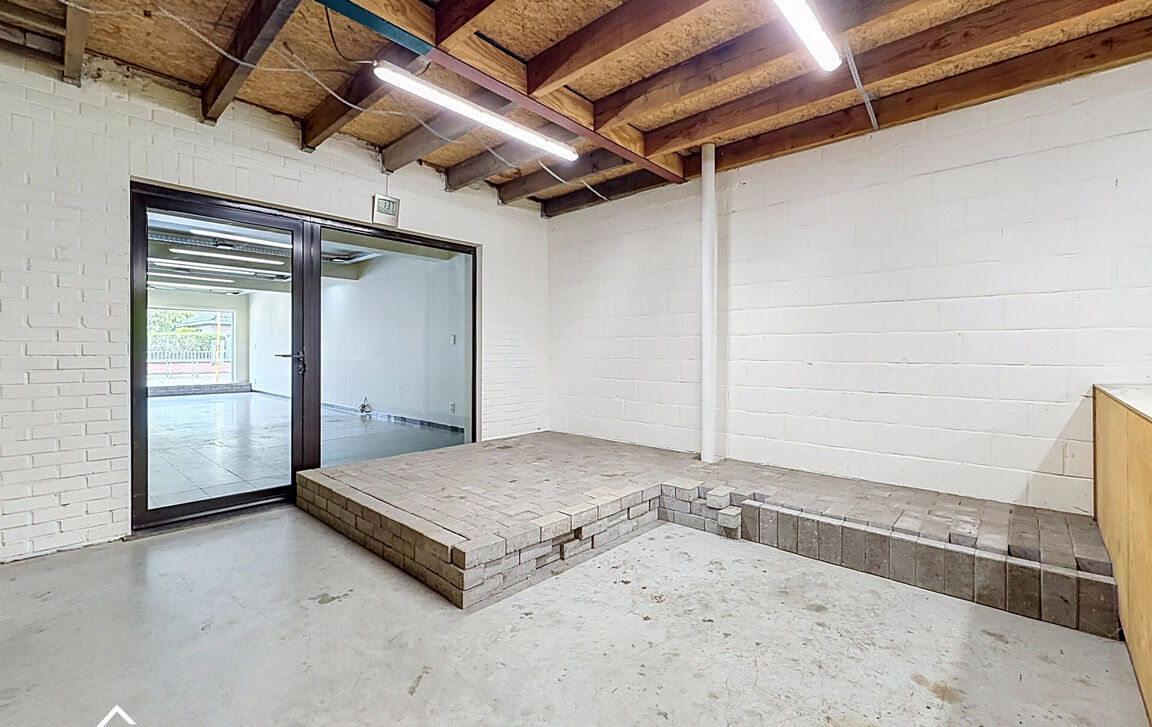 Gebouw voor gemengd gebruik te koop in Herdersem
