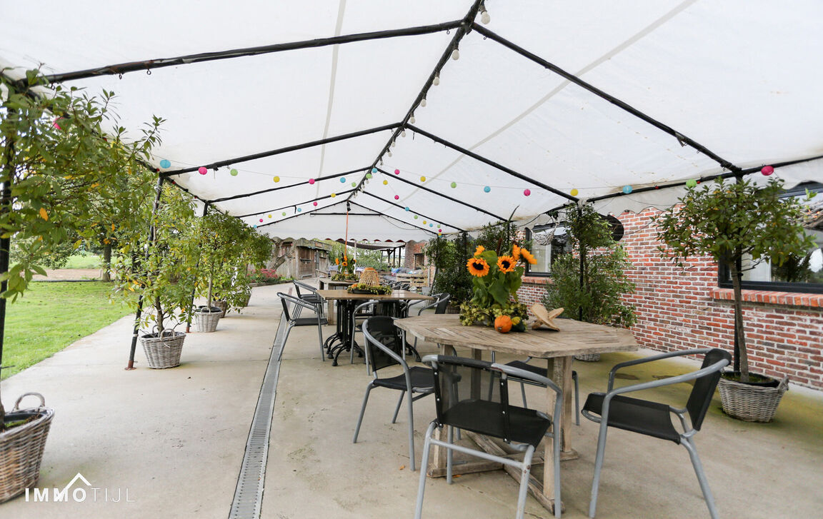 Gebouw voor gemengd gebruik te koop in Kruibeke