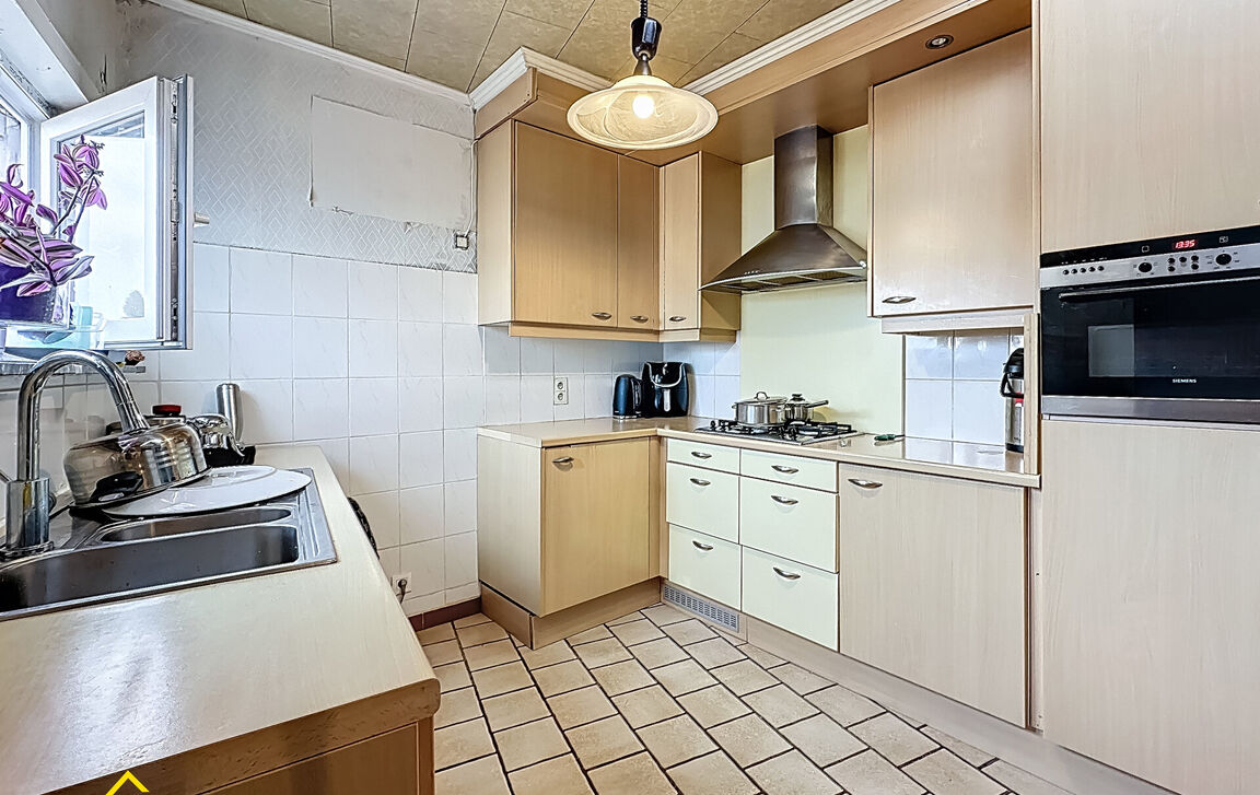 Gebouw voor gemengd gebruik te koop in Lebbeke