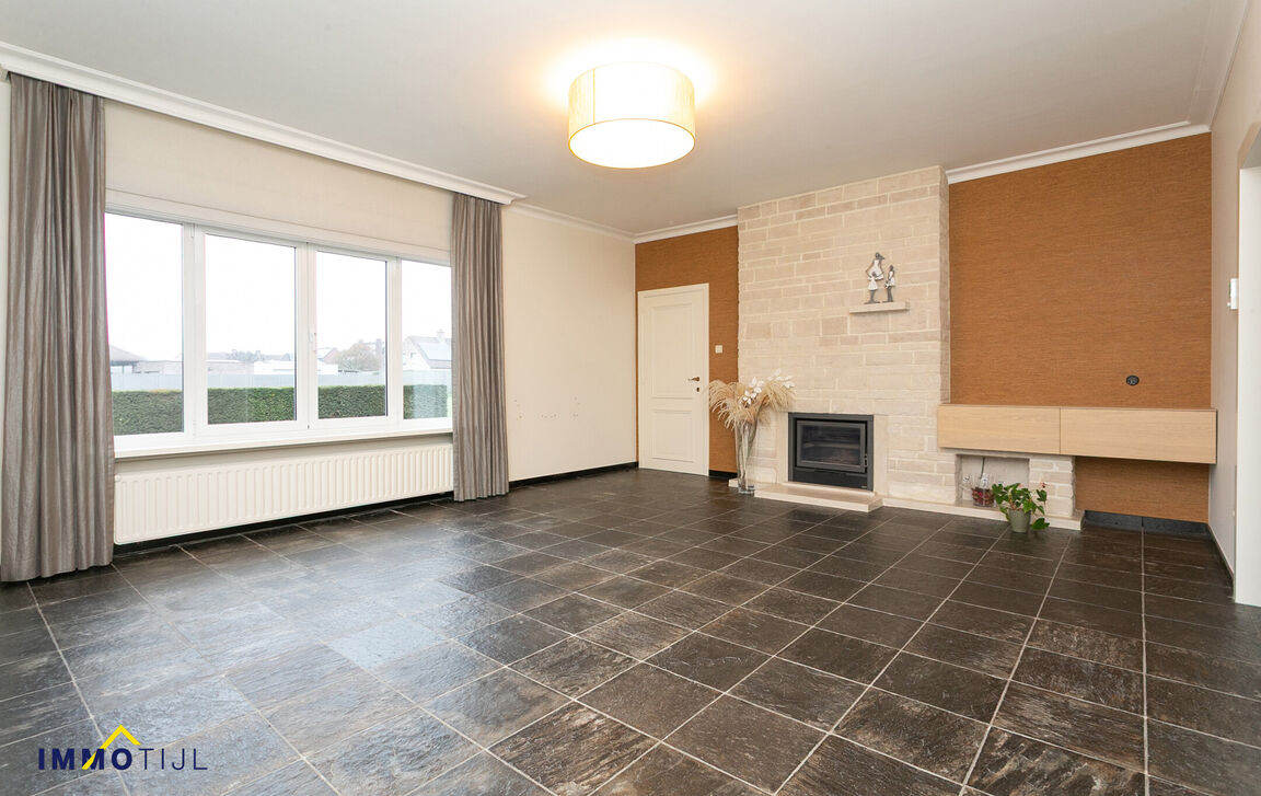 Gebouw voor gemengd gebruik te koop in Lebbeke