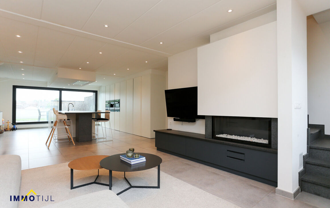 Gebouw voor gemengd gebruik te koop in Lebbeke
