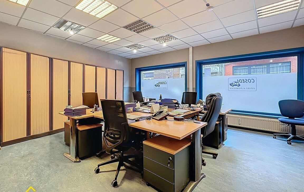 Gebouw voor gemengd gebruik te koop in Limal