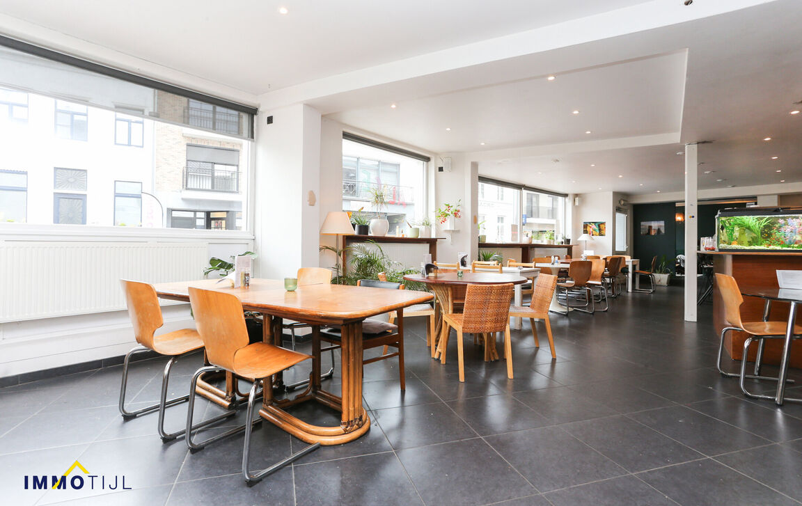 Gebouw voor gemengd gebruik te koop in Merchtem