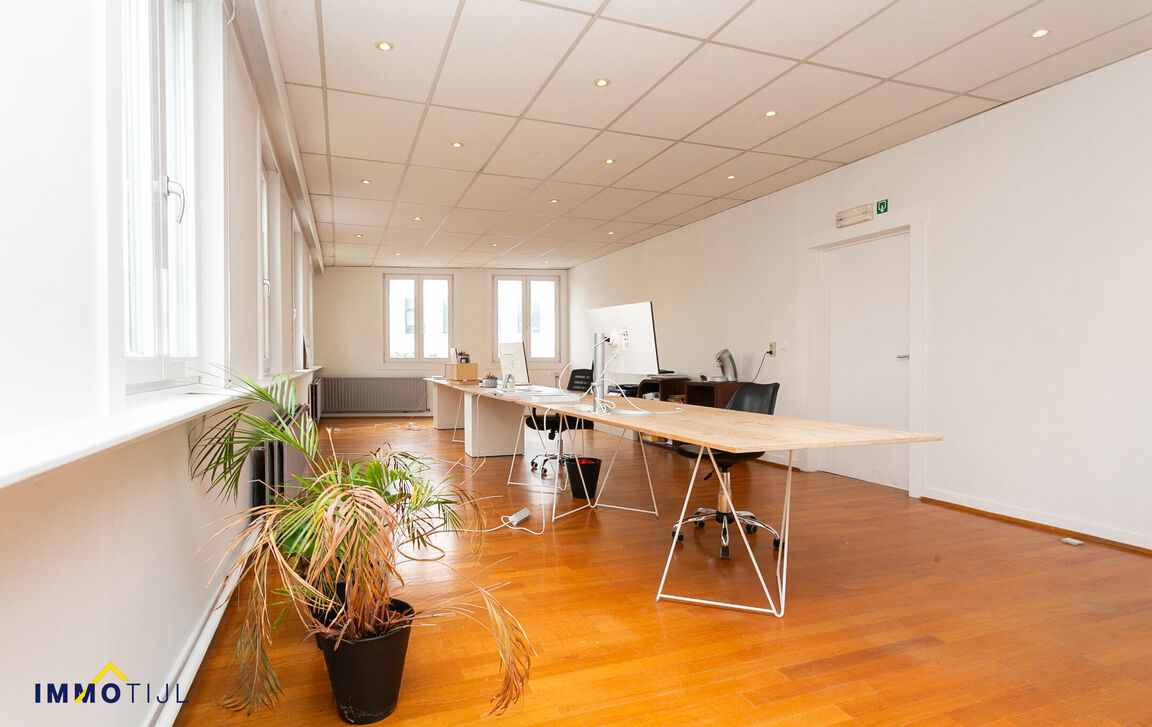 Gebouw voor gemengd gebruik te koop in Merchtem