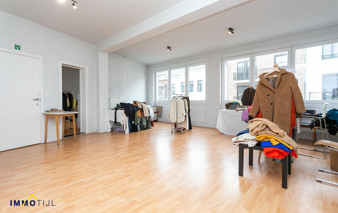 Gebouw voor gemengd gebruik te koop in Merchtem