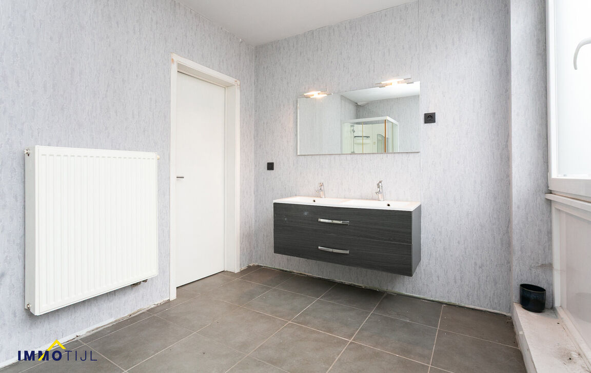 Gebouw voor gemengd gebruik te koop in Merchtem