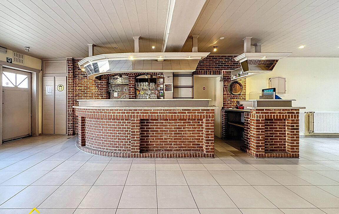 Gebouw voor gemengd gebruik te koop in Moorsel