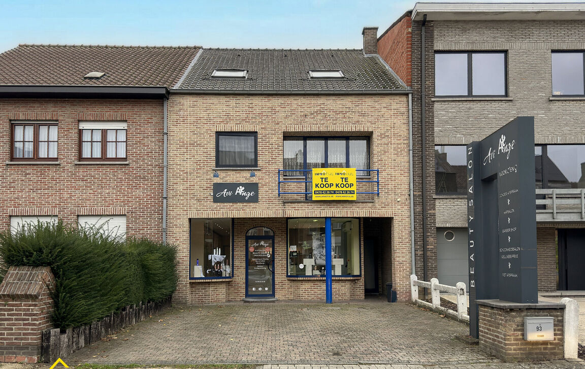 Gebouw voor gemengd gebruik te koop in Ninove