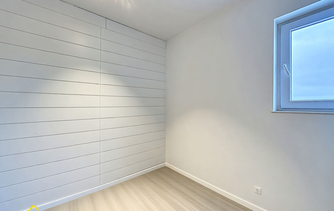 Gebouw voor gemengd gebruik te koop in Ninove