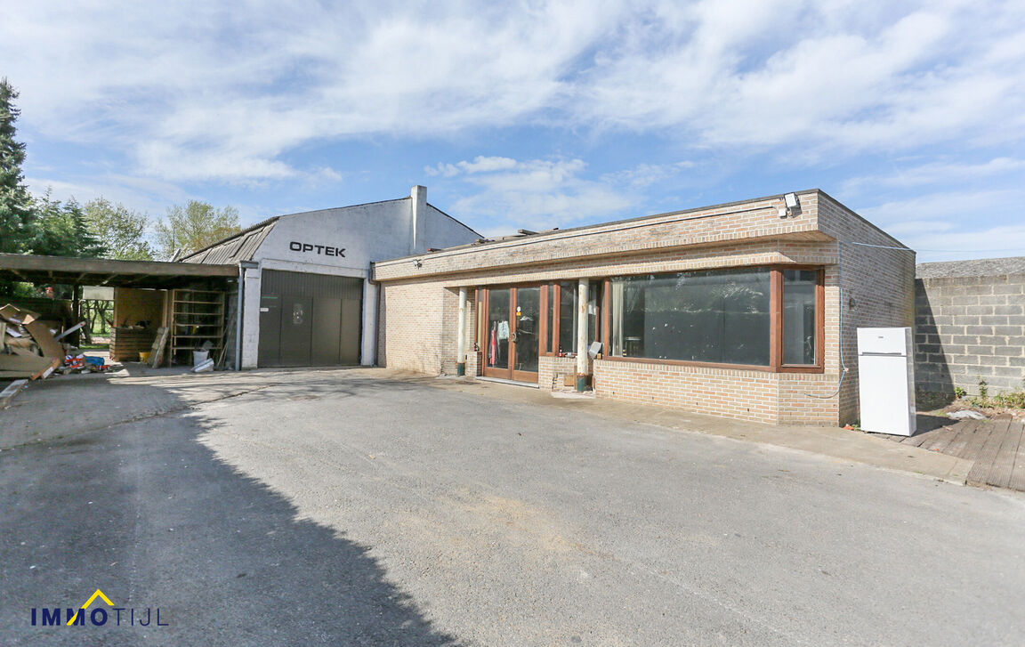 Gebouw voor gemengd gebruik te koop in Opwijk