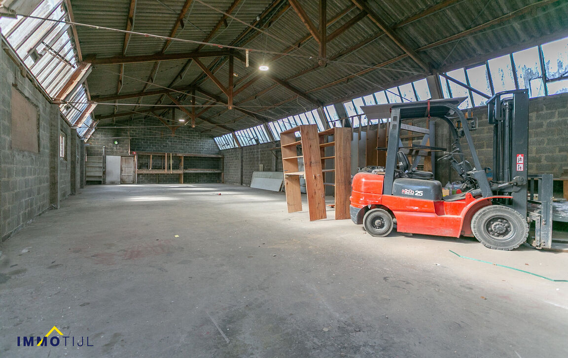 Gebouw voor gemengd gebruik te koop in Opwijk