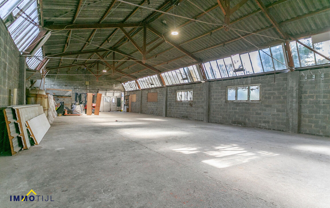 Gebouw voor gemengd gebruik te koop in Opwijk