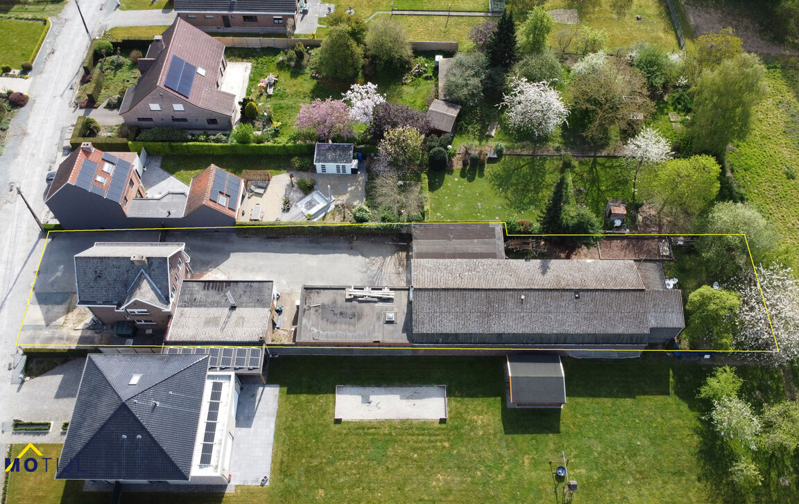Gebouw voor gemengd gebruik te koop in Opwijk