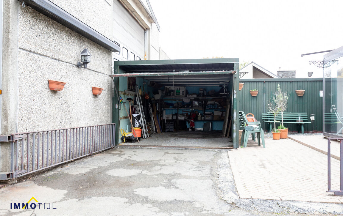 Gebouw voor gemengd gebruik te koop in Opwijk