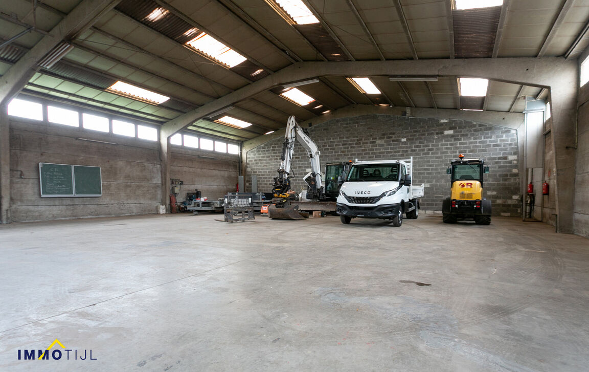 Gebouw voor gemengd gebruik te koop in Opwijk