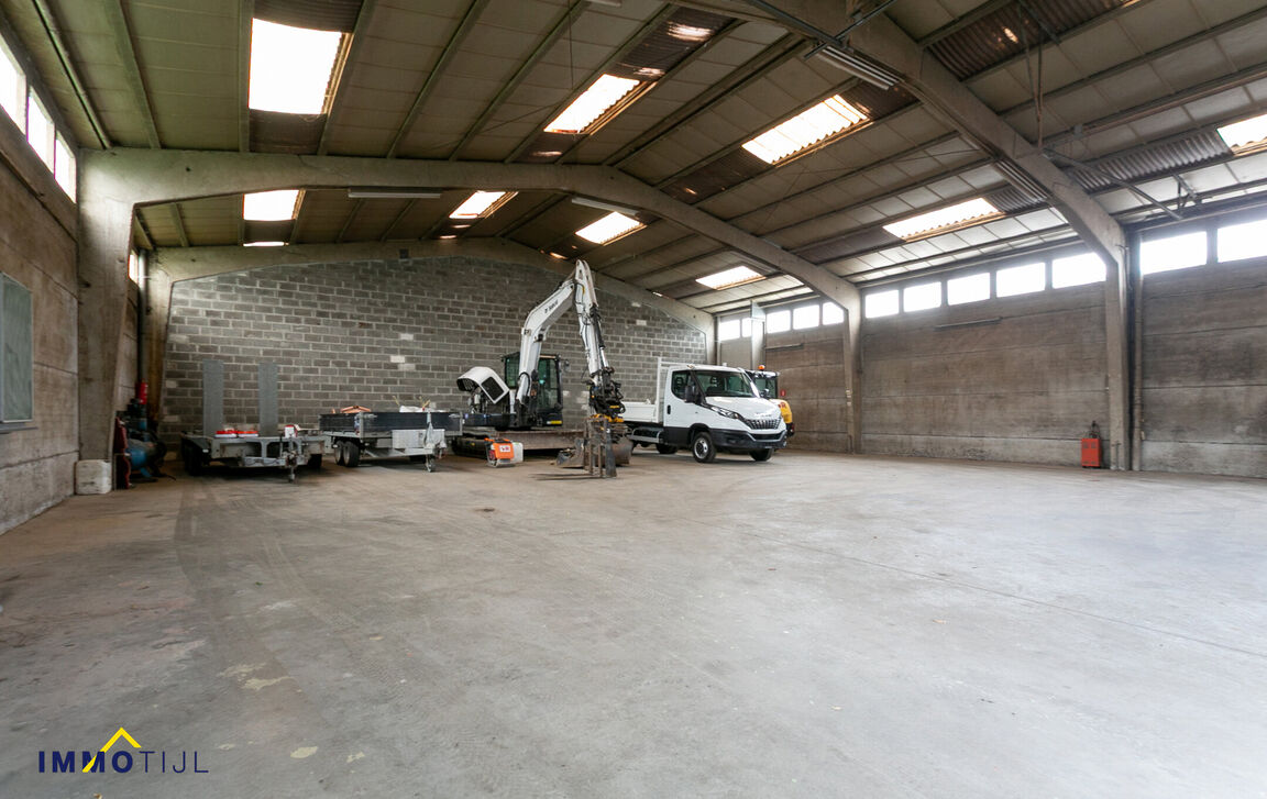 Gebouw voor gemengd gebruik te koop in Opwijk