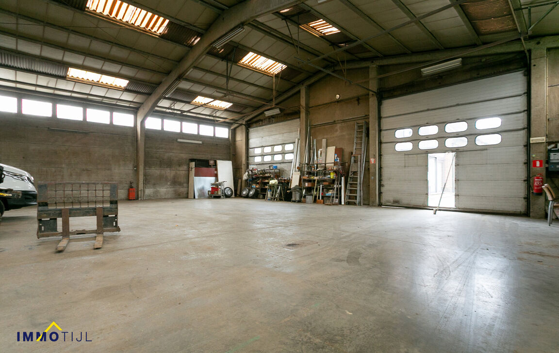 Gebouw voor gemengd gebruik te koop in Opwijk