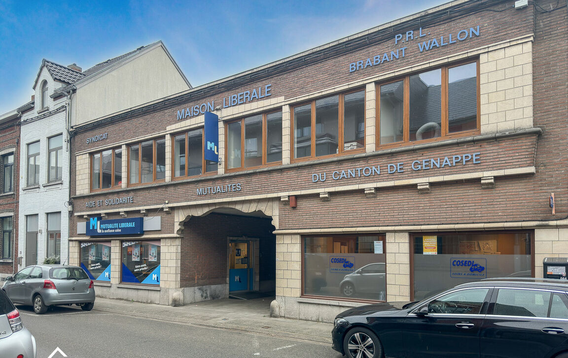 Gebouw voor gemengd gebruik te koop in Waver