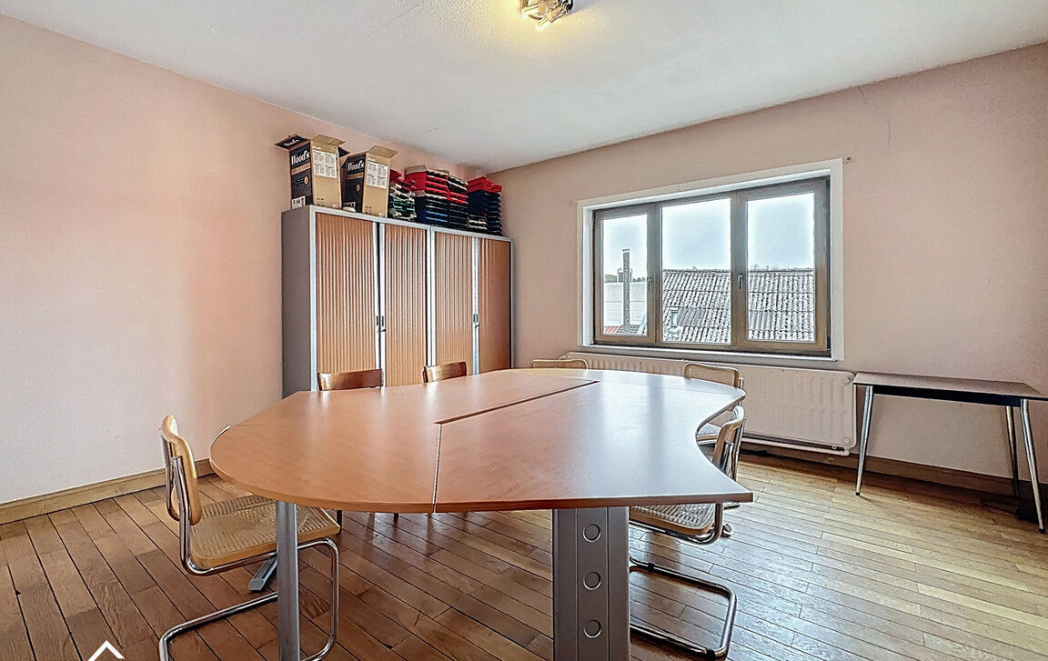 Gebouw voor gemengd gebruik te koop in Waver
