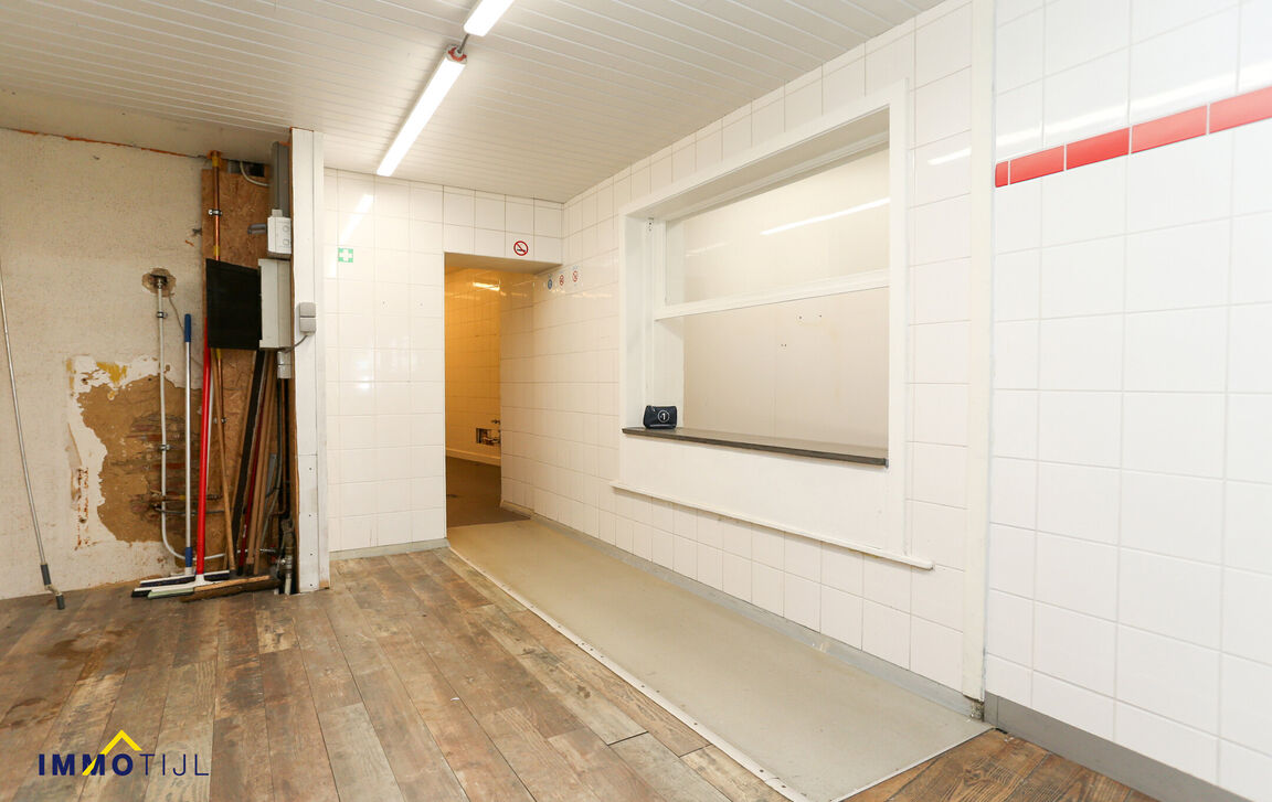 Gebouw voor gemengd gebruik te koop in Zele