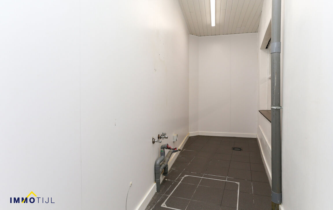 Gebouw voor gemengd gebruik te koop in Zele