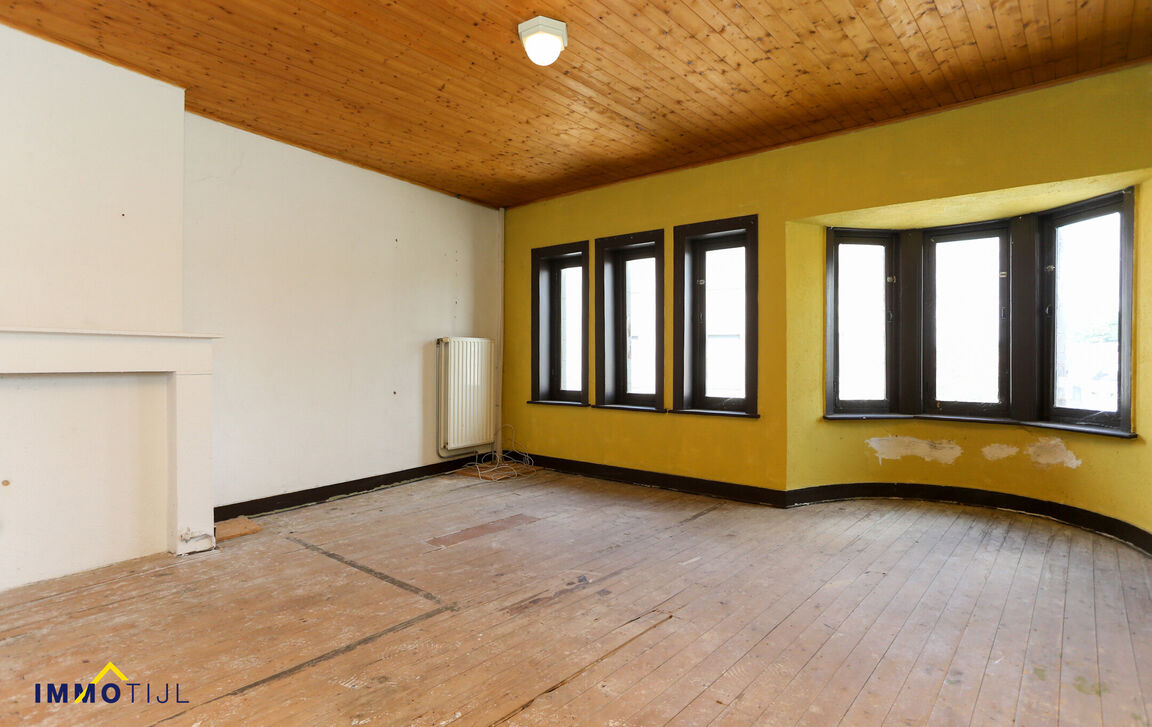 Gebouw voor gemengd gebruik te koop in Zele