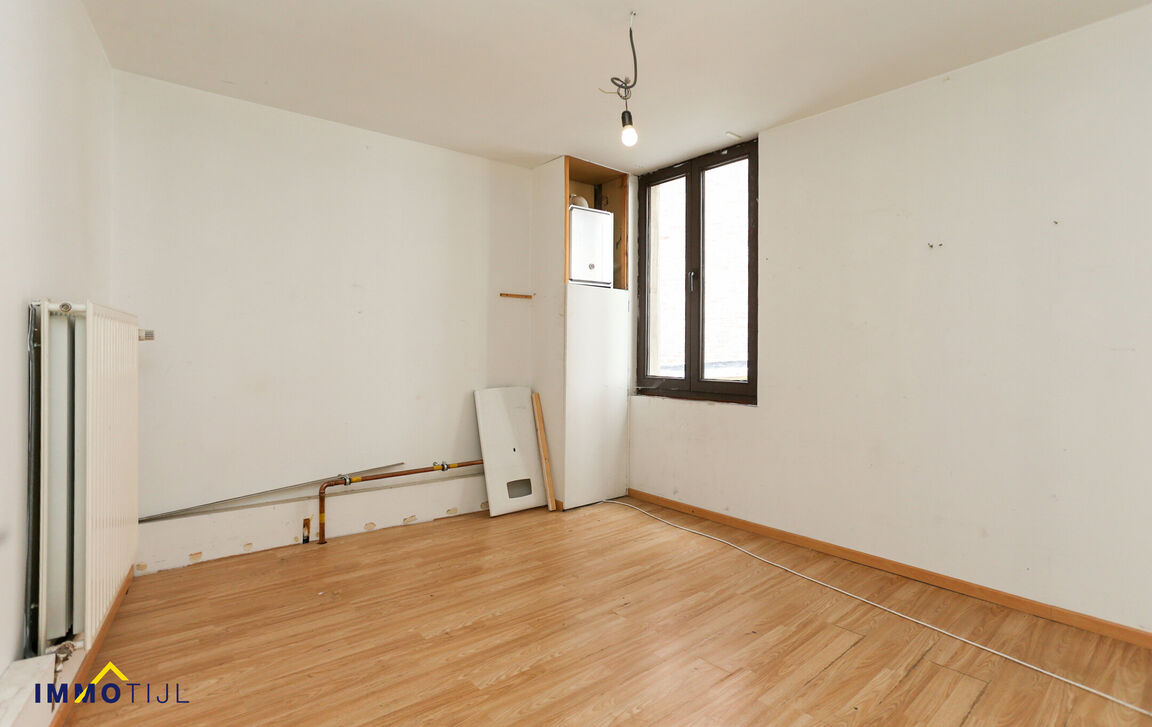 Gebouw voor gemengd gebruik te koop in Zele