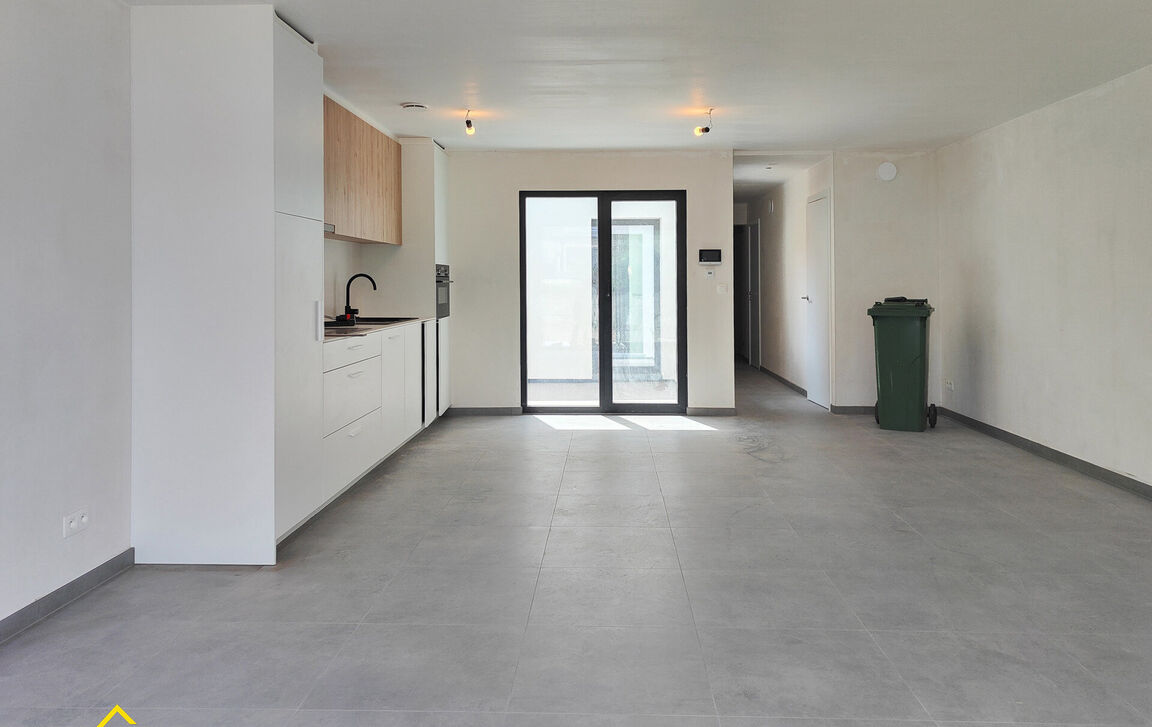 Gelijkvloerse verd. + tuin te huur in Aalst