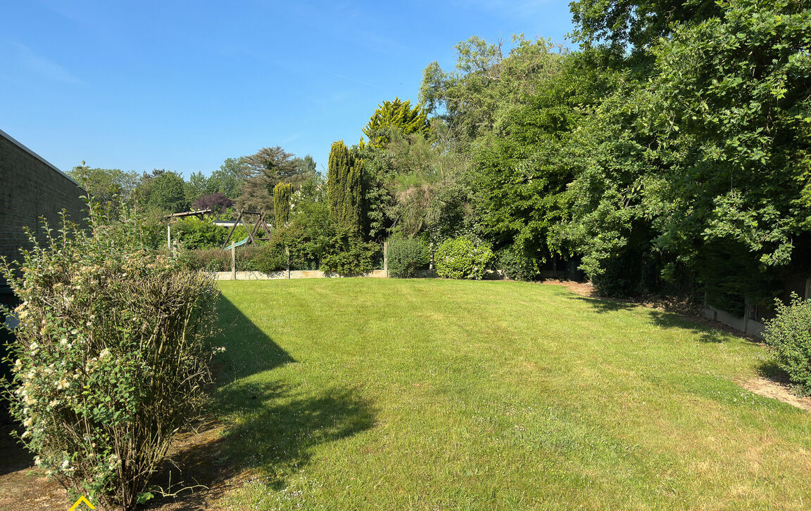 Gelijkvloerse verd. + tuin te koop in Erembodegem