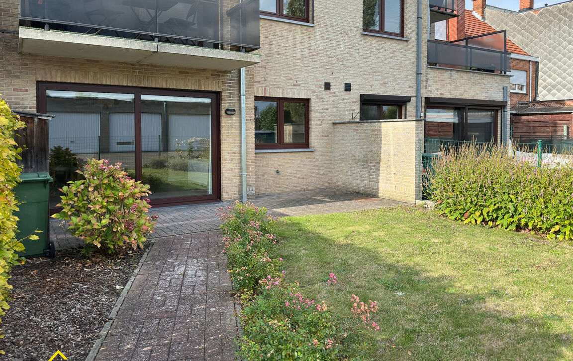 Gelijkvloerse verd. + tuin te koop in Lebbeke