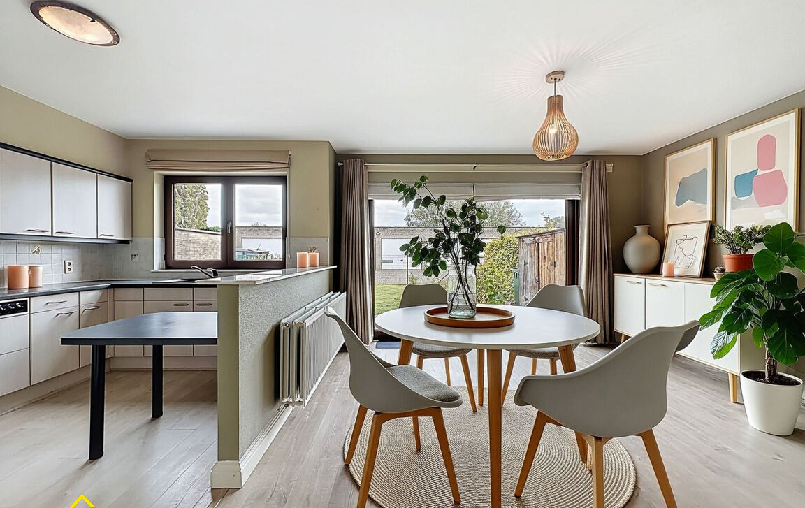 Gelijkvloerse verd. + tuin te koop in Lebbeke