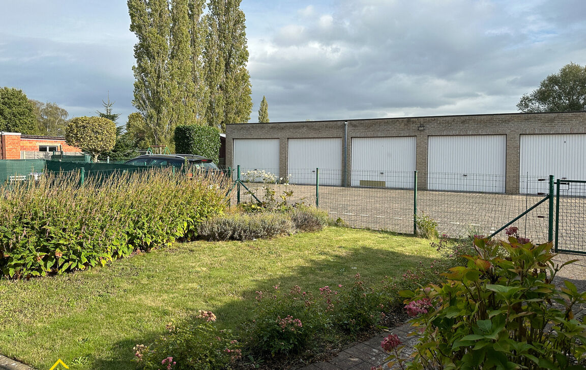 Gelijkvloerse verd. + tuin te koop in Lebbeke
