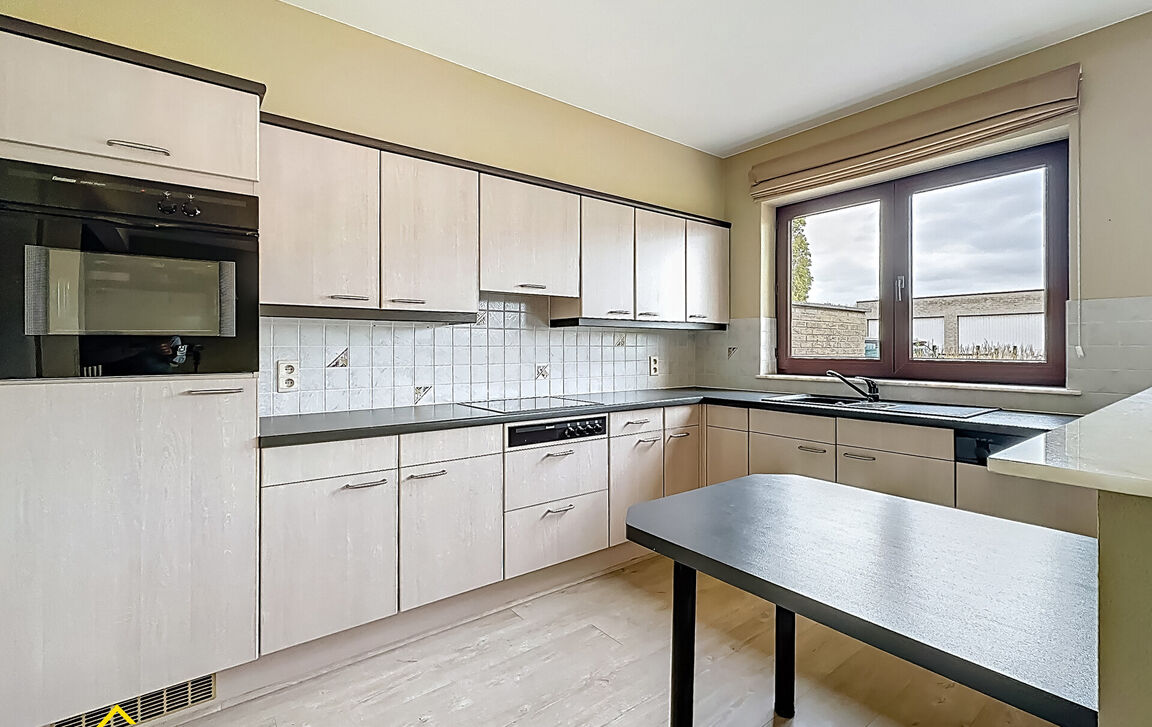 Gelijkvloerse verd. + tuin te koop in Lebbeke