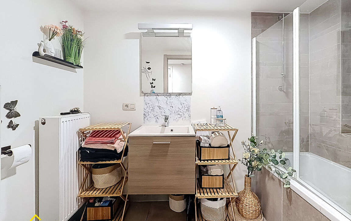 Gelijkvloerse verd. + tuin te koop in Nieuwerkerken