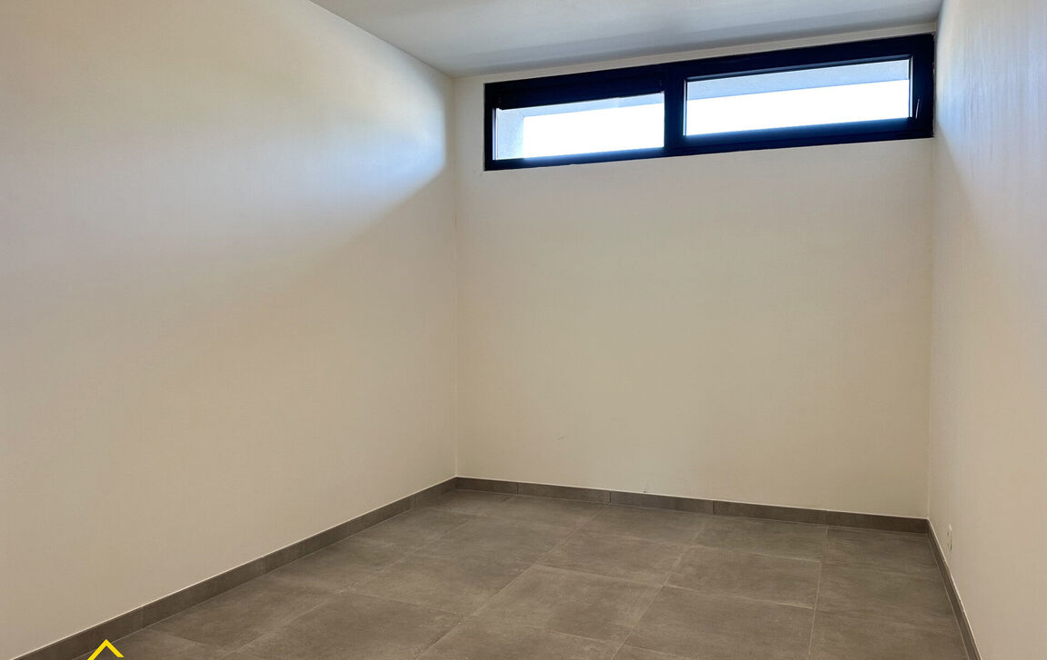 Gelijkvloerse verdieping te koop in Gijzegem