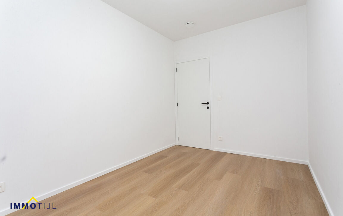 Gelijkvloerse verdieping te koop in Lebbeke